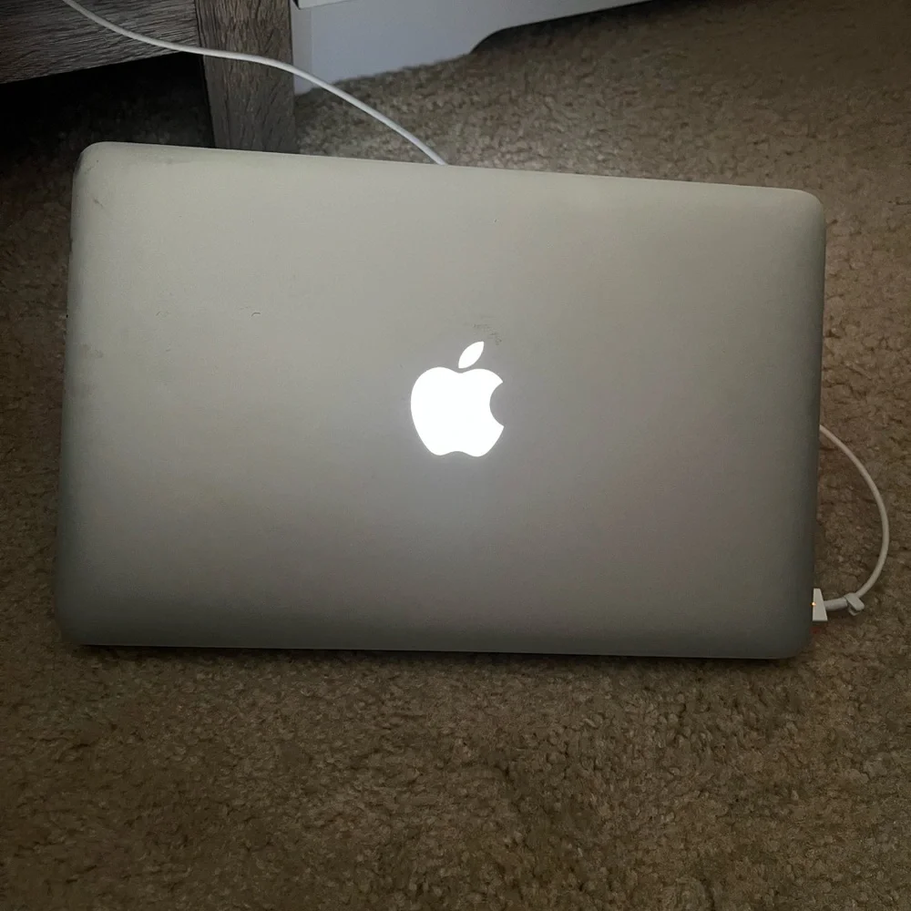 Apple MacBook Air - Silver